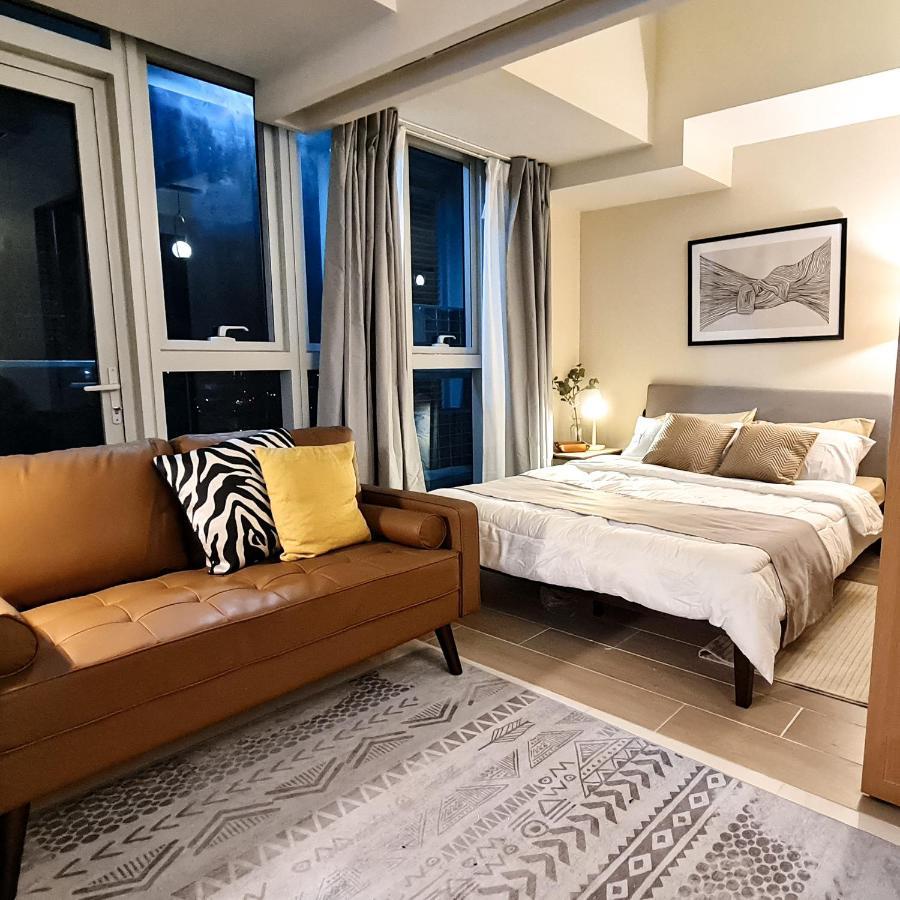 Luxe Bonifacio Global City Taguig Uptown Condo Hotel 1 Bedroom Suite Exterior photo